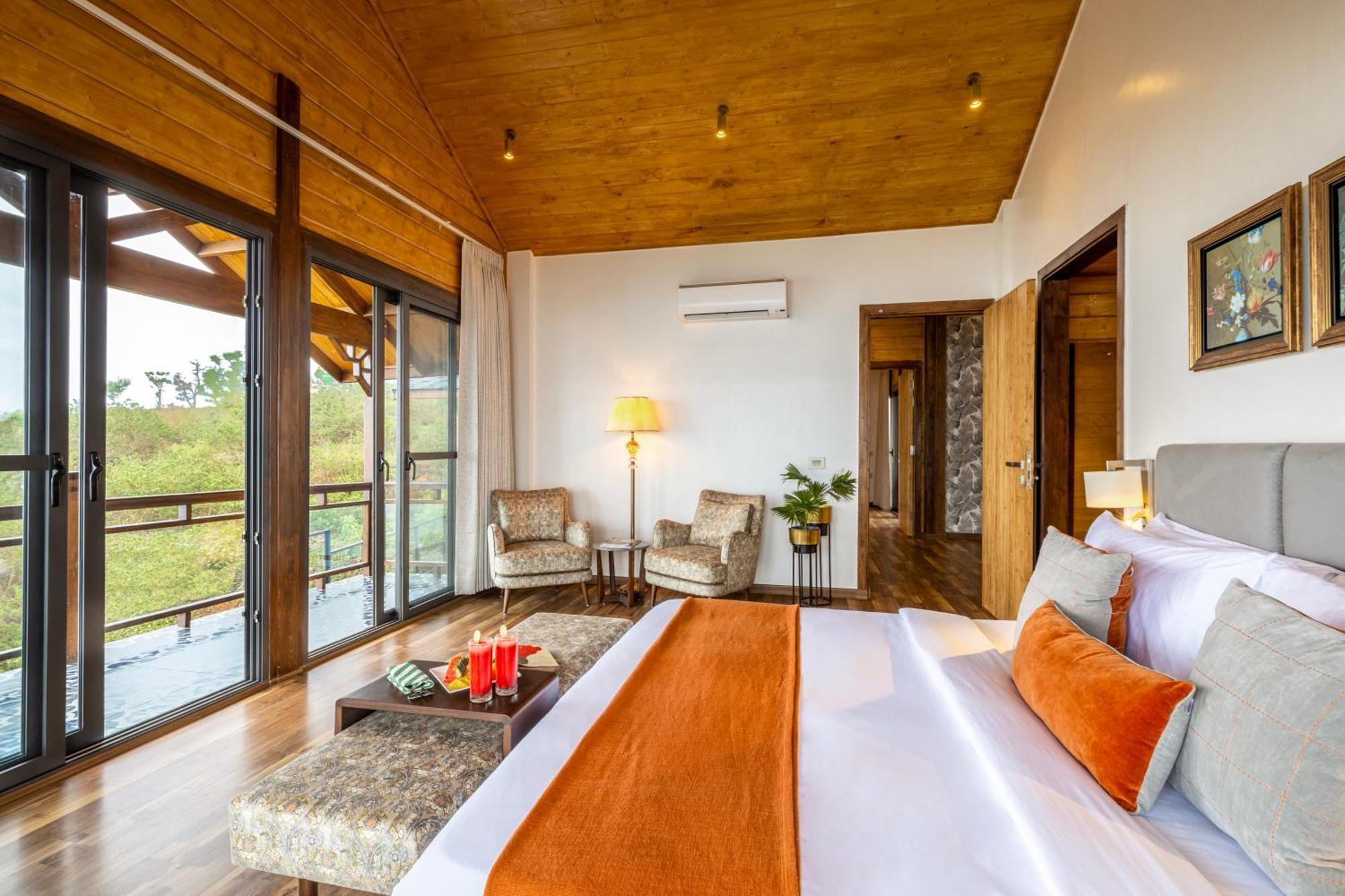 Ama Stays & Trails Kashi House, Rishikesh Bagian luar foto