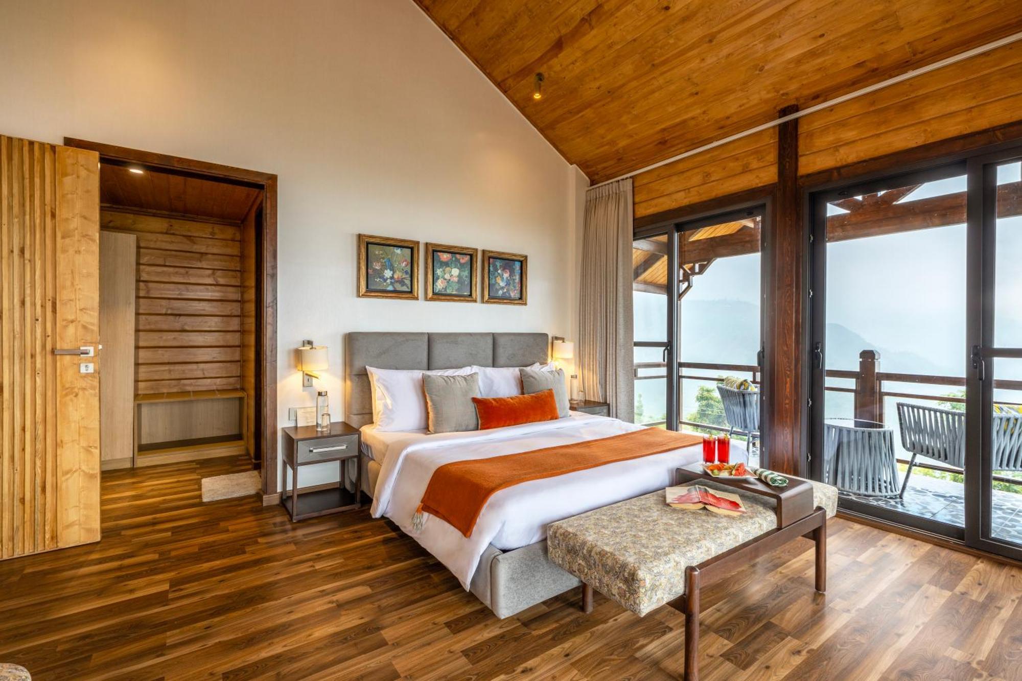 Ama Stays & Trails Kashi House, Rishikesh Bagian luar foto