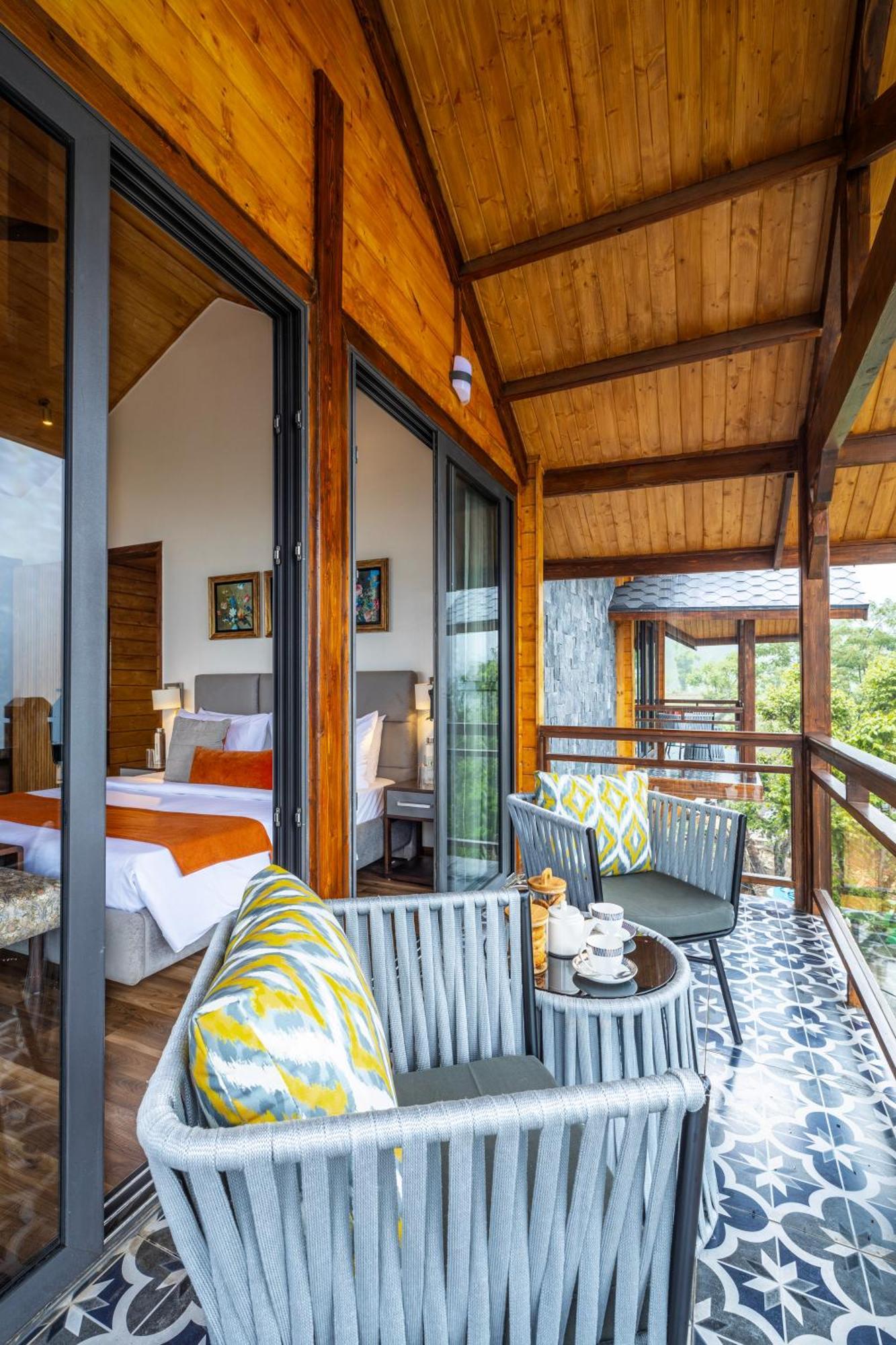Ama Stays & Trails Kashi House, Rishikesh Bagian luar foto